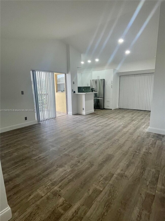 Building Photo - 7610 Westwood Dr