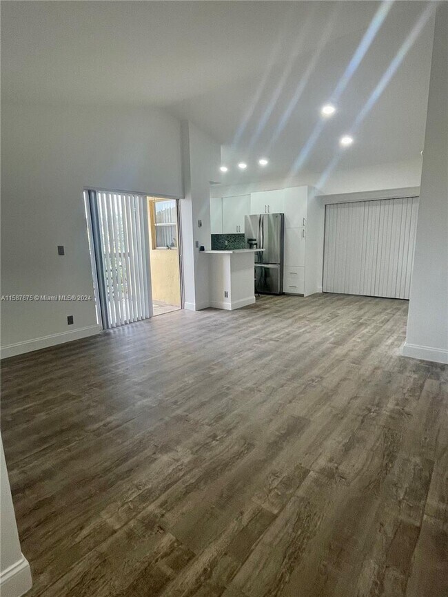 Photo - 7610 Westwood Dr Apartment