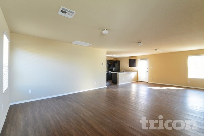 Building Photo - 9735 Marbach Gdn