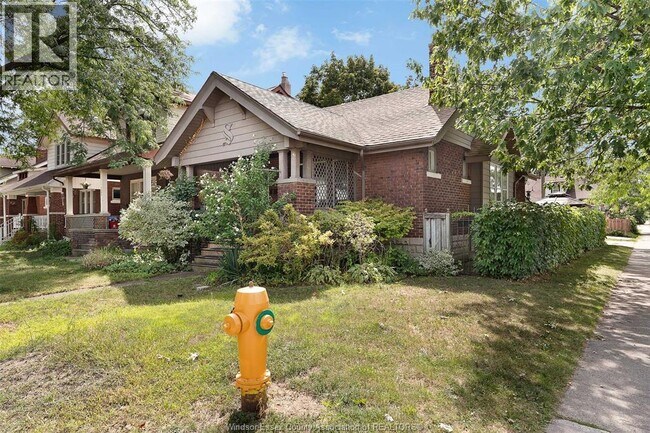 Photo du bâtiment - 1501 Dougall Ave