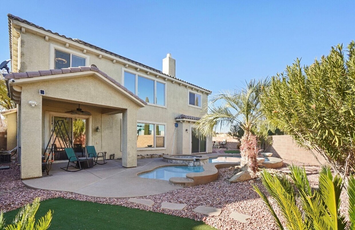 Foto principal - 10500 Eagle Nest St