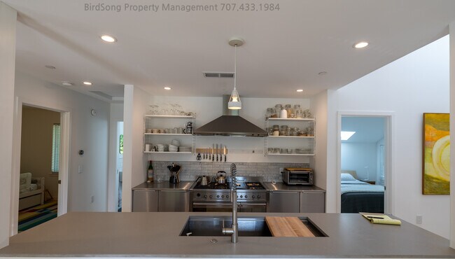 Foto del edificio - 13846 Village Ave