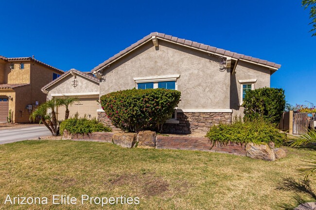 Building Photo - 4 br, 3.5 bath House - 3250 E. Strawberry Dr.