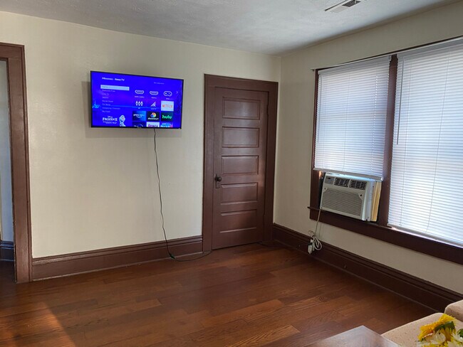 Foto del edificio - 507 E St