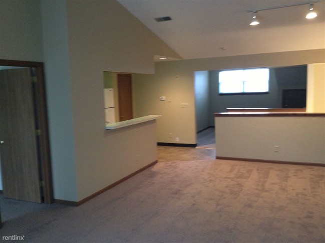 Building Photo - 6052 Churchwood Cir