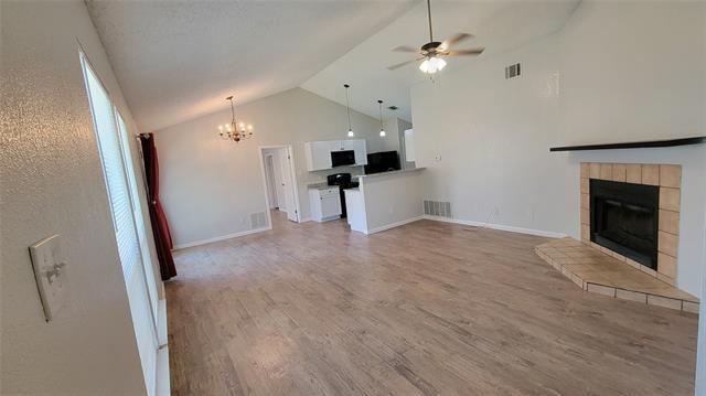 Building Photo - 919 Sugarberry Dr