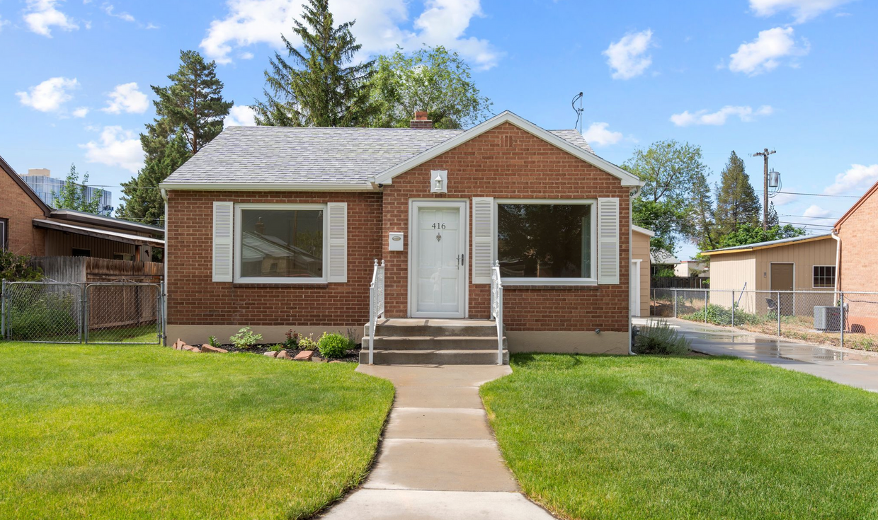 Primary Photo - Freshly Renovated 3 Bed 2 Bath Home!