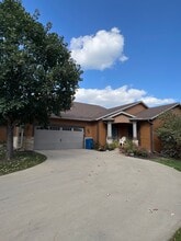 Building Photo - 694 Panorama Cir NW