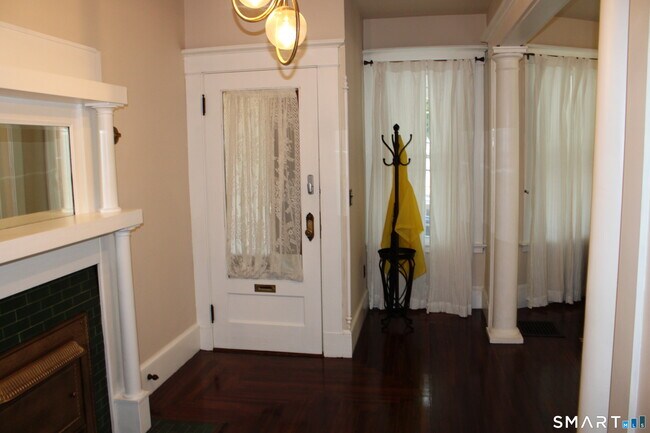 Foto del edificio - 44 Brownell St