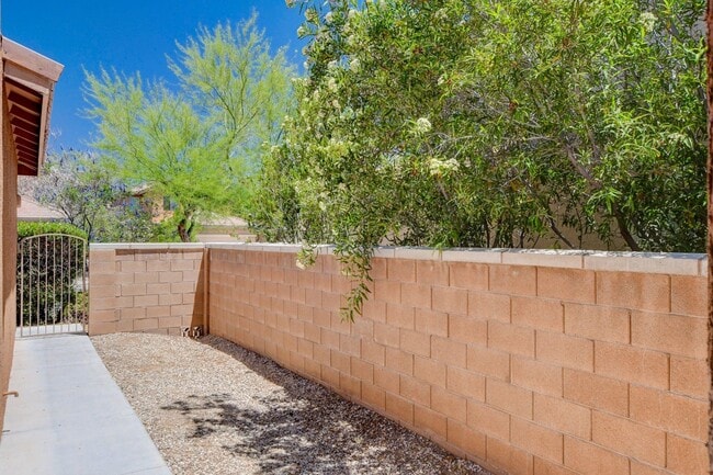 Building Photo - MARVELOUS 2 Story, 3 Bedroom Home with LOF...