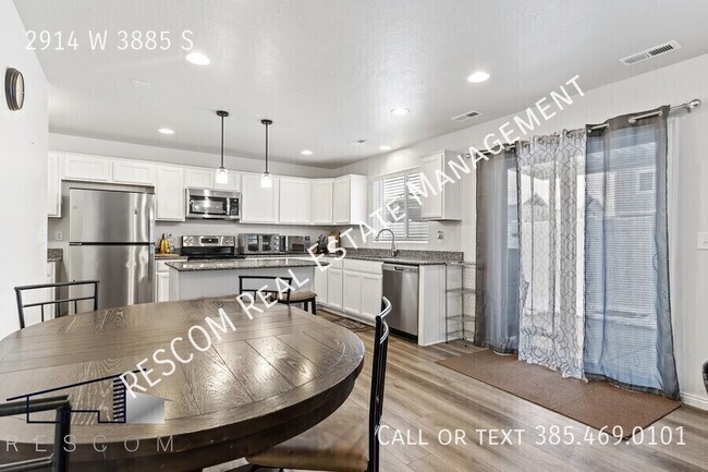 Building Photo - 2914 W 3885 S