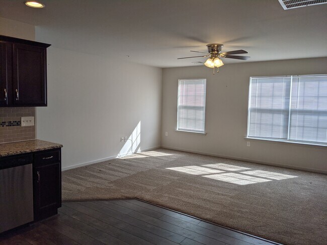 Foto del edificio - 3006 Davenport Way