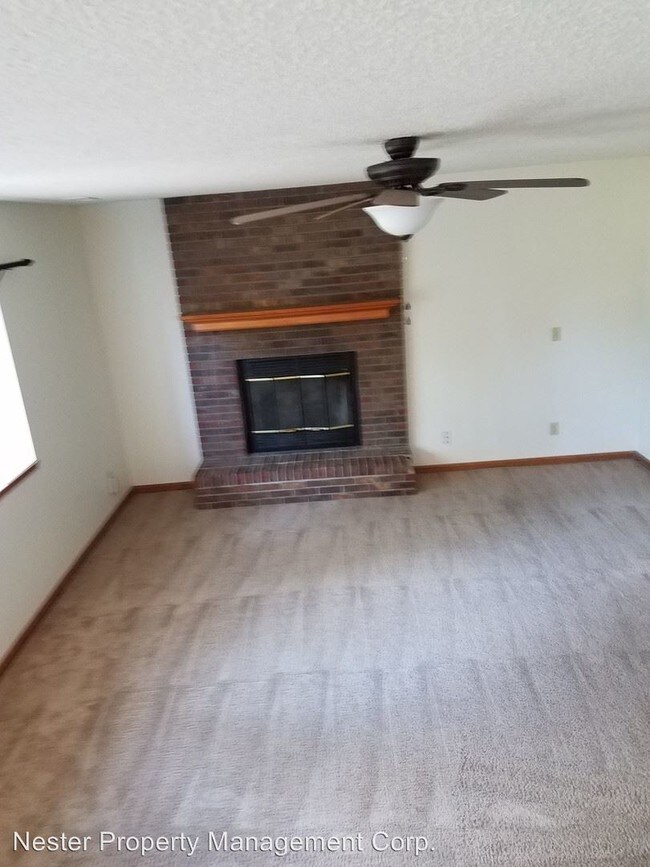 Foto del edificio - 4 br, 3 bath House - 115 Monk St.
