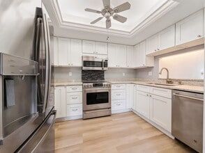 Building Photo - 1701 Courtyard Way