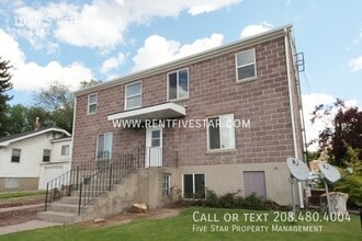 Building Photo - 1056 S 4th Ave