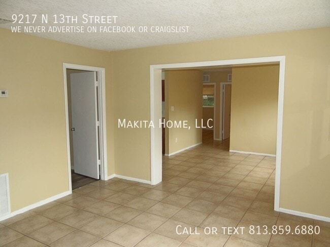 Foto del edificio - 9217 N 13th St