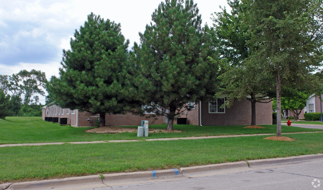 Apartments In Lyons Il