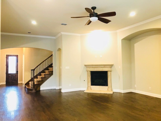 Building Photo - 1250 Saddle Creek Dr