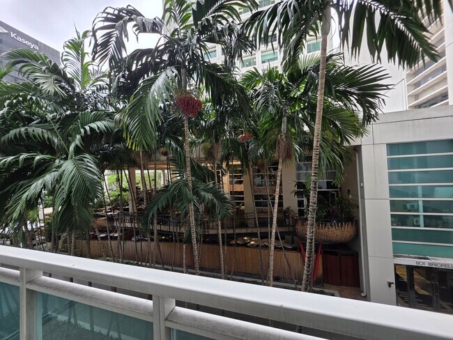 Foto del edificio - 950 Brickell Bay Dr