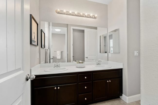 Building Photo - 40 Greystone Pl