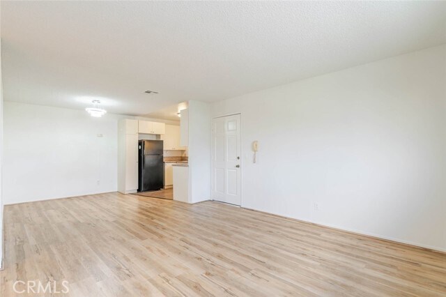 Foto del edificio - 540 W California Ave