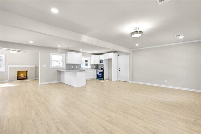 Foto del edificio - 1963 Shepherd Cir SW