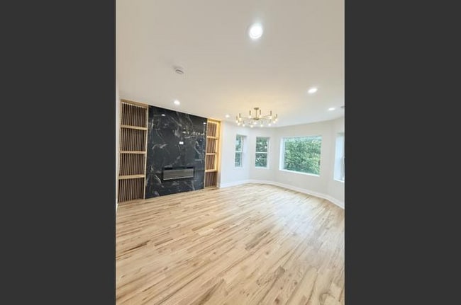 Sala de estar/familiar - 7718 S Bishop St