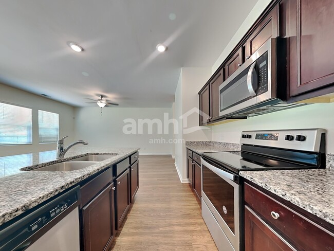 Building Photo - 134 Orion Way