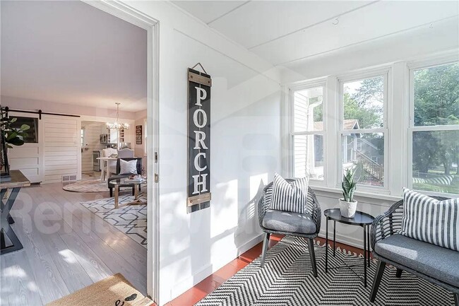 Building Photo - 737 28th St