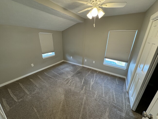 Building Photo - 278 Forest Ave