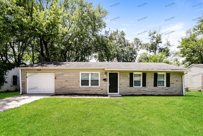 Photo - 6401 E 44th Pl (Indianapolis, IN)
