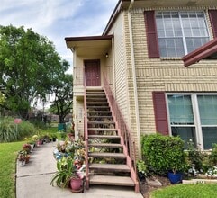Building Photo - 2120 El Paseo St
