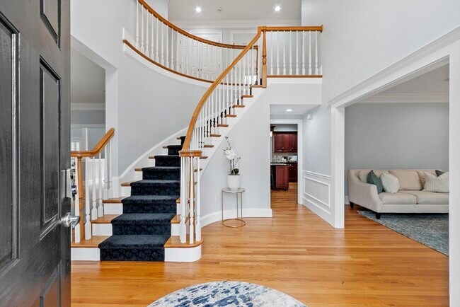 Foto del edificio - 58 Buttrick Ln