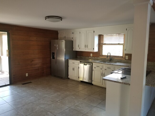 Foto del edificio - 160 S Lake Dr