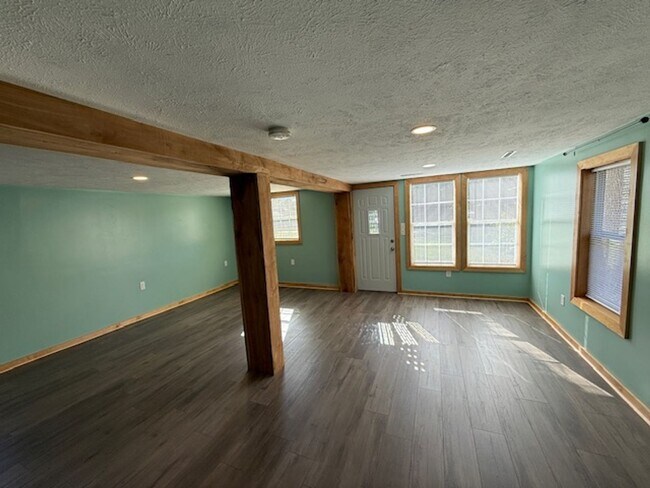 Foto del edificio - 1214 W Rogers St