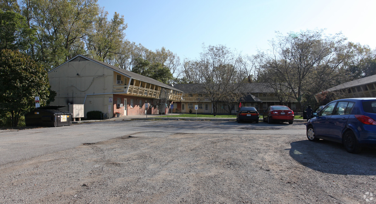 Primary Photo - Aspen Creek Apartments