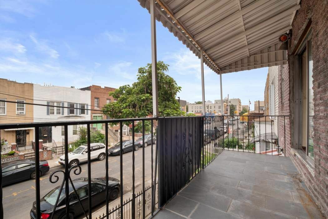 2713 Holland Ave, Bronx, NY 10467 Townhome Rentals in Bronx NY