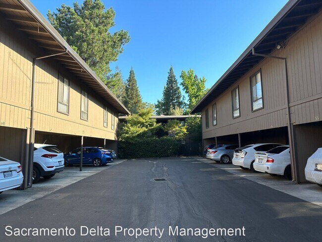 Building Photo - 1 br, 1 bath House - 2486 Larkspur Lane, #190