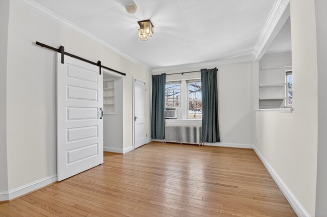 Living Room - 3925 Davis Pl NW