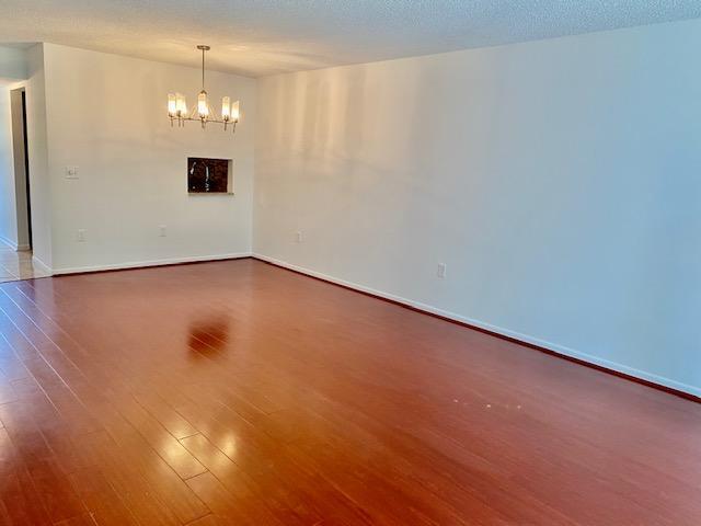 Foto del edificio - 4801 Esedra Ct