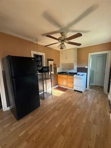 Building Photo - 891 Davis Dr