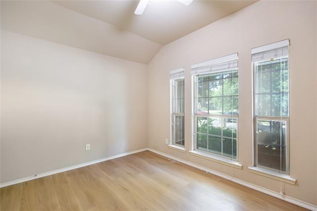 Foto del edificio - 5213 Rustic Ridge Dr