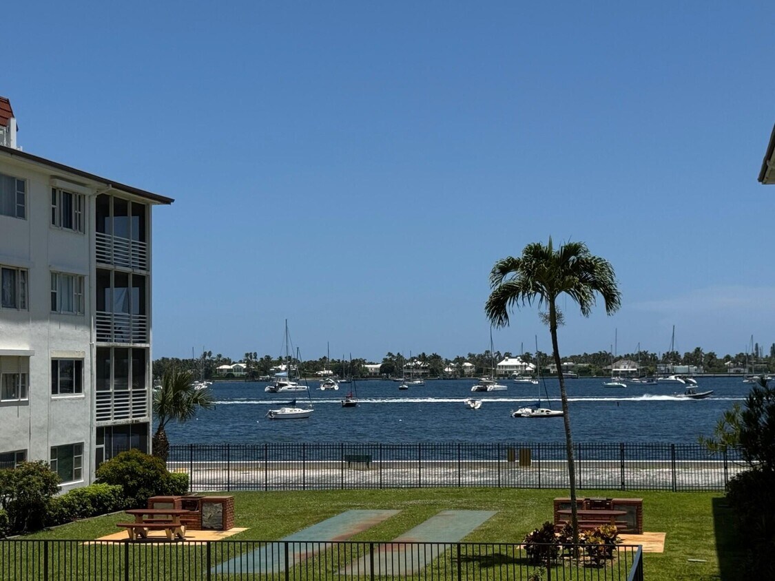Foto principal - 4500 N Flagler Dr