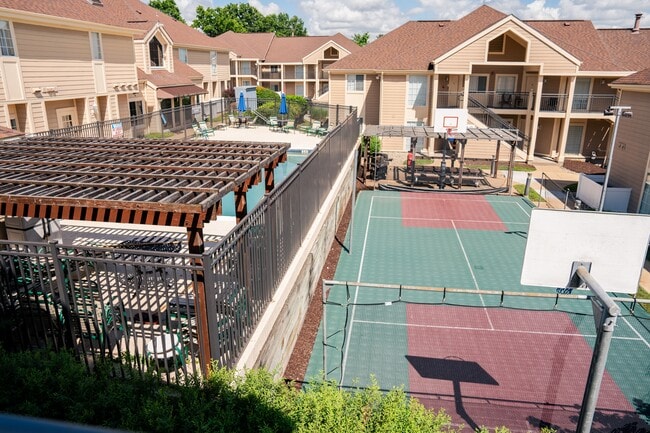 Building Photo - The Haven at Craigshire