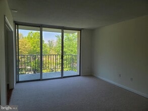 Building Photo - 2059 Huntington Ave