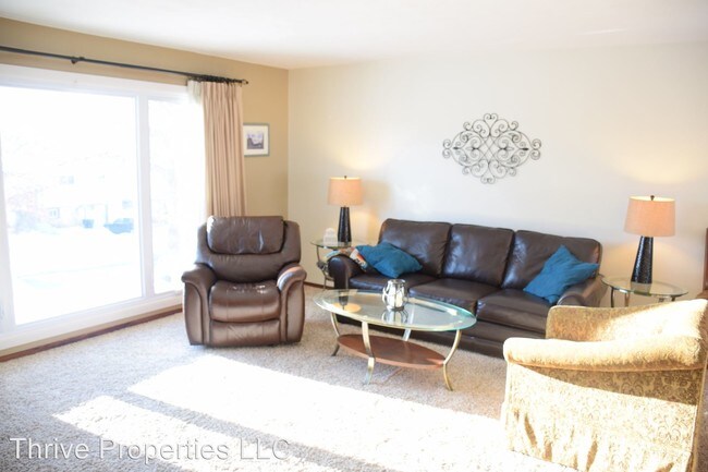 Building Photo - 2712 Arrowhead Dr