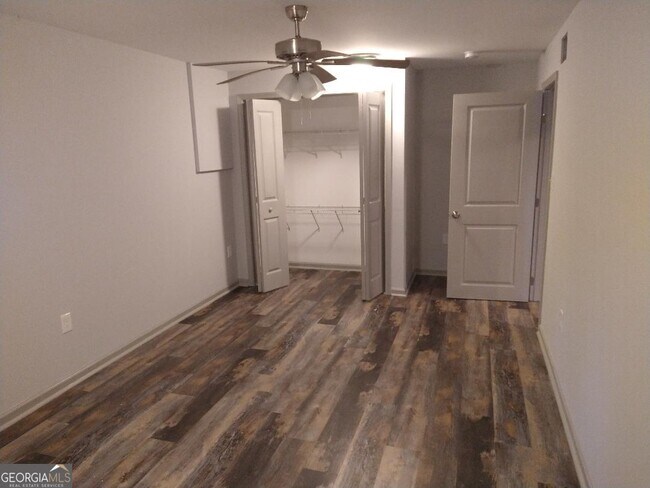 Foto del edificio - 3435 Stone Rd SW