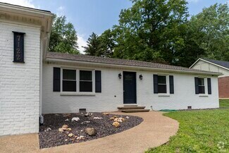 Building Photo - 7122 Woods Dr