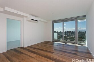 Building Photo - 1515 Liona St