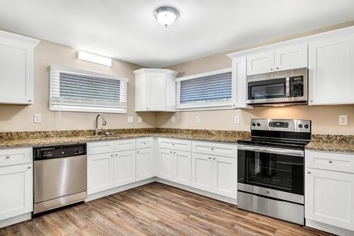 Building Photo - 2792 Plantation Dr